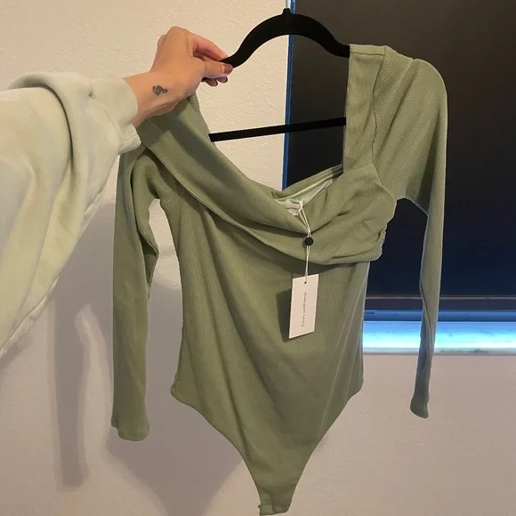 NWT Lovers + Friends Bodysuit - Picture 2 of 8